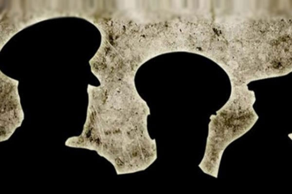 Askeri casusluk davasında suçlama