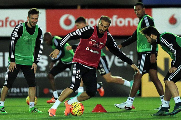 Beşiktaş rötarlı başlıyor