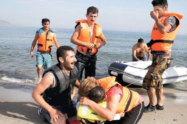 Yunanistan'da mülteci uyarısı