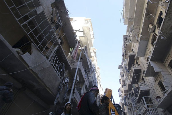 Muhalifler rejim ile YPG arasında sıkıştı