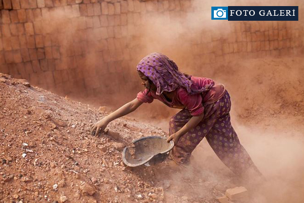 Haftada 4 dolar için çalışıyorlar