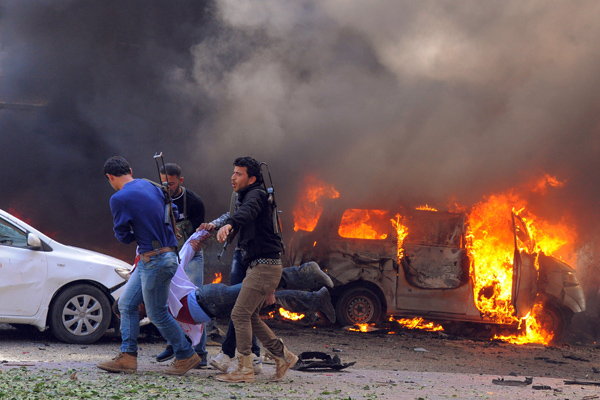 Şam'da büyük patlama meydana geldi