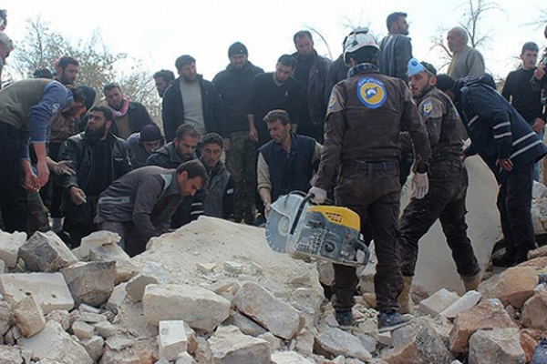 Rus uçakları sivilleri vurdu: 15 ölü