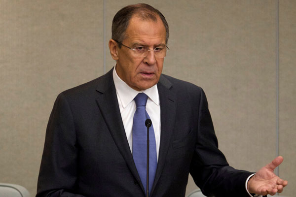 Lavrov: Ankara IŞİD'le gizli temasta