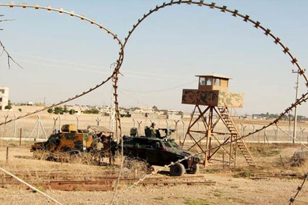 Sınırda 2 PKKlı yakaladı