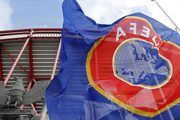 'UEFA'dan Galatasaray'a 1 yıl ceza kesin'