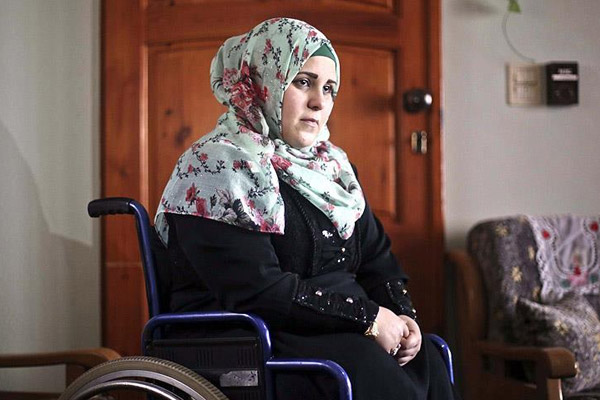 İsrail saldırılarında ayaklarını kaybetti