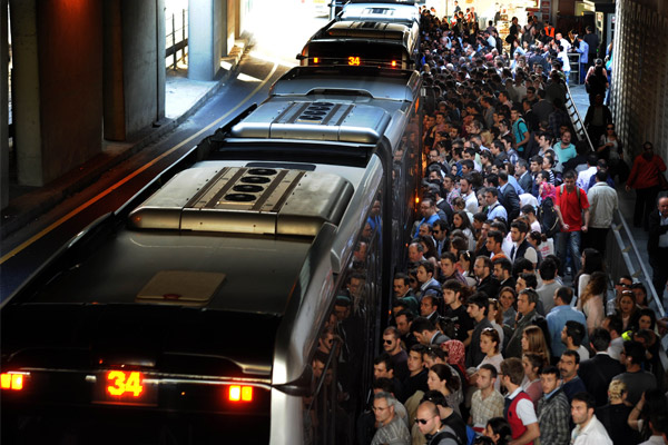 İETT'den 'metrobüs' açıklaması