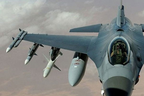 Hollanda, IŞİD hedeflerini bombaladı