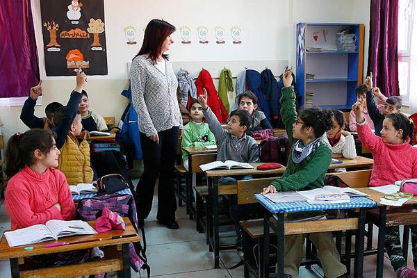 Aday öğretmenlere 714 saatlik yetiştirme süreci