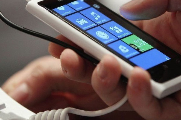 4 dolara akıllı telefon