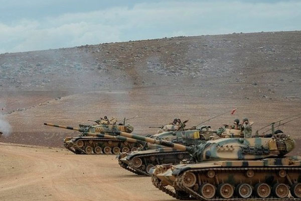 Financial Times: Türkiye ABD'den izinsiz Suriye'ye giremez