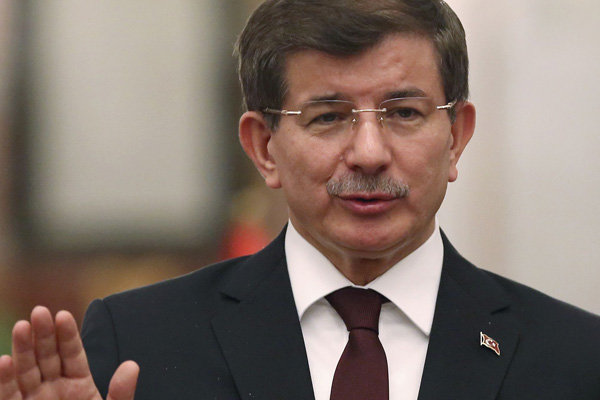 Ahmet Davutoğlu AK Parti'den istifa etti
