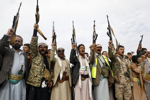 'Husiler, yabancı diplomatları İran'a karşı uyardı' iddiası