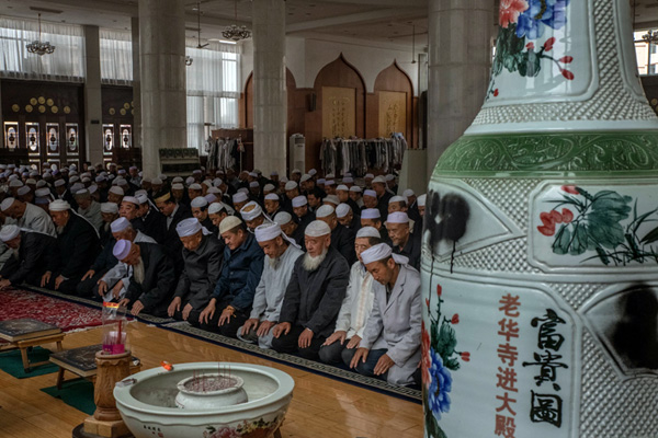 Pekin'in 'İslam'ı Çinlileştirme' projesi yayılıyor