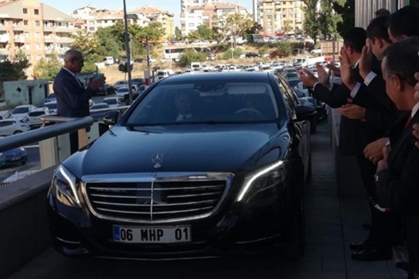 Bahçeli MHP Genel Merkezi'nde