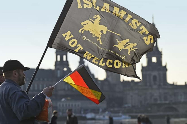 3 ülke İslamofobiyle mücadele için televizyon kanalı kuracak