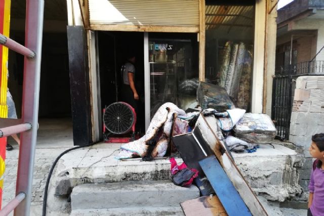 Hatay'da iş yeri yangını - Timeturk Haber