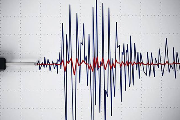 Ege Denizi'nde 3,9 büyüklüğünde deprem