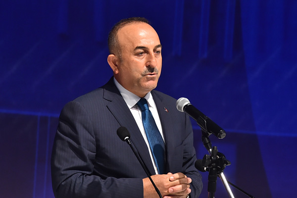 Çavuşoğlu'ndan ABD'ye güvenli bölge uyarısı