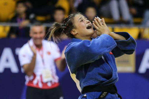 Balıkesirli Habibe, judoda dünya şampiyonu oldu