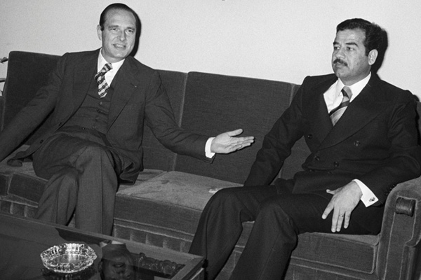 İngiltere'nin eski istihbarat şefi: Fransa'nın eski Cumhurbaşkanı Irak işgaline karşıydı, çünkü Saddam'dan rüşvet aldı