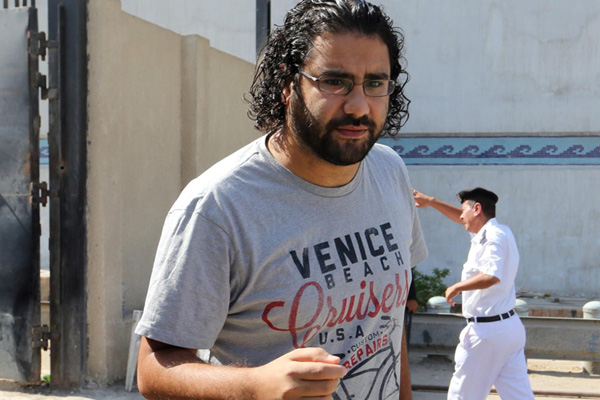 Gözaltına alınan Mısırlı aktivist Alaa Abdel Fattah karakoldan kayboldu