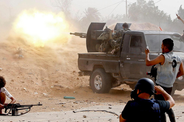 Ulusal Mutabakat Hükümeti: BAE Sirte'de sivil hedefleri vuruyor