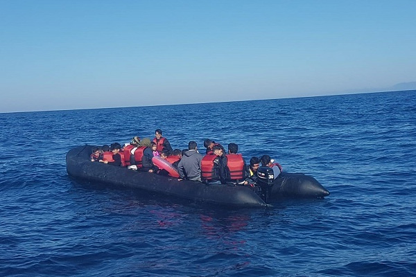 İzmir'de son 3 günde 720 düzensiz göçmen yakalandı