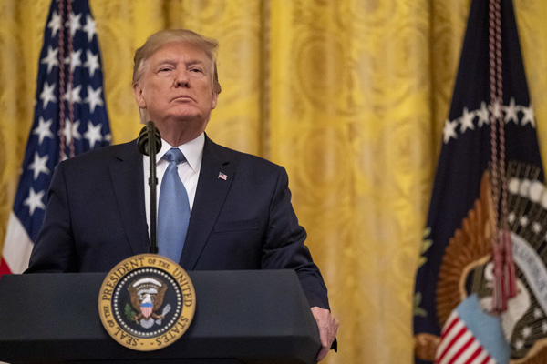 Trump: Hakkımdaki azil soruşturması büyük sahtekarlık