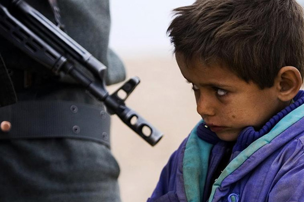 Afganistan'da acı bilanço: 4 yılda 12 binden fazla çocuk öldü ya da sakat kaldı