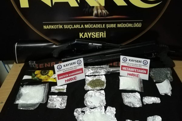 Kayseri'de uyuşturucu operasyonu: 4 gözaltı