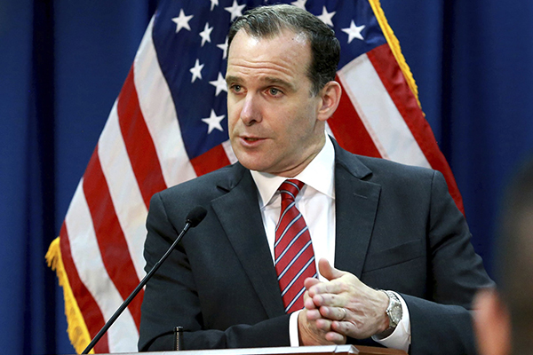 YPG destekçisi ABD'li Brett McGurk: Trump, Türkiye’nin operasyonunu durdurmalı!