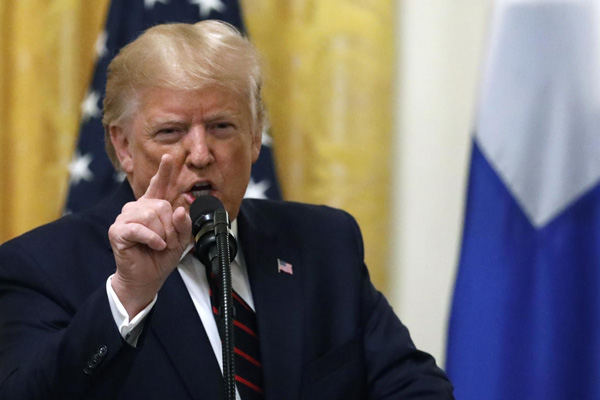 Trump, Demokratların azledilmesini istiyor