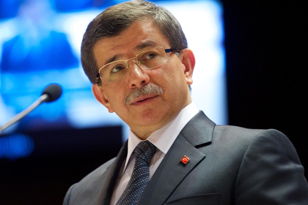Davutoğlu, eski başbakan ile görüştü