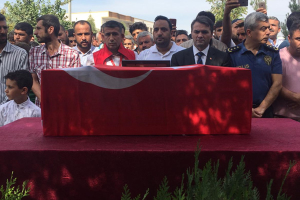 Teröristlerin şehit ettiği Muhammed bebek son yolculuğuna uğurlandı