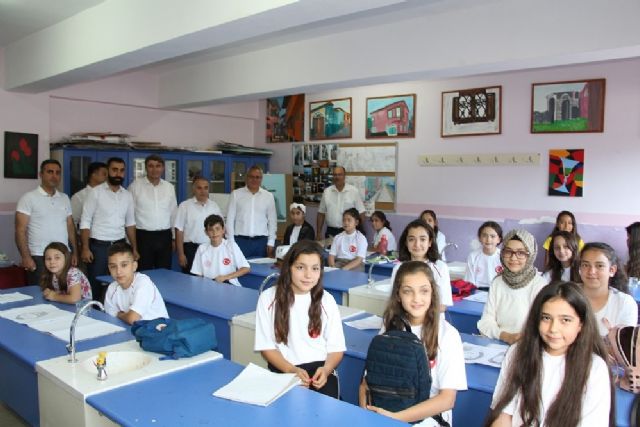 Kula'da 'Değerli Zamanlar' projesi devam ediyor