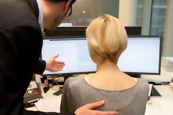 Anket: Avrupa’da kadınların yüzde 60’ı işyerinde cinsel tacize hedef oluyor