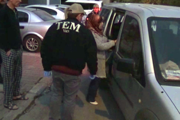 HDP'li başkanlar operasyonla gözaltına alındı