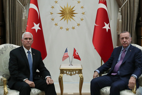 Cumhurbaşkanı Erdoğan'ın, Pence'i kabulü başladı