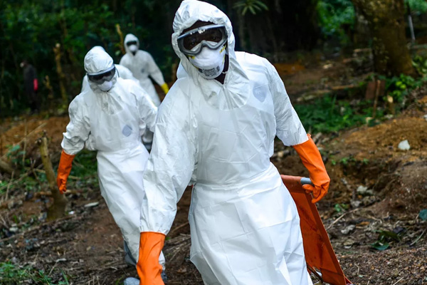'Dünya Bankası'nın Ebola ile mücadele için parası var ama kullanmayacak'