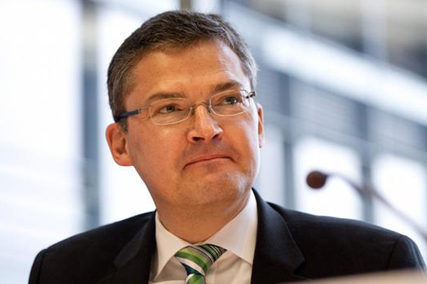 Alman siyasetçi, Suriye için Avrupa askeri istedi!