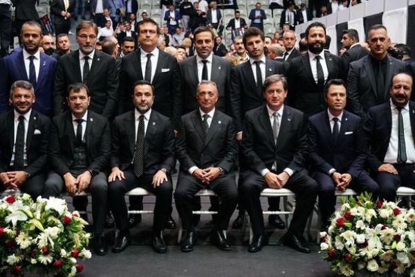 Beşiktaş'ın yeni başkanı Ahmet Nur Çebi