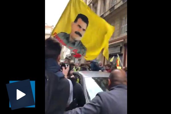 PKK yandaşları Fransa'da bir Türk'ü acımasızca darp etti