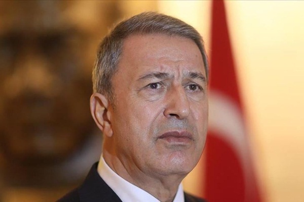 Hulusi Akar, İngiltere Savunma Bakanı ile görüştü