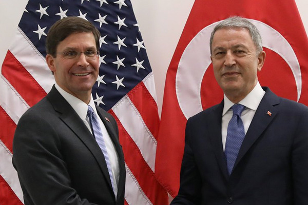 Akar ve Esper'den ''harekat'' görüşmesi