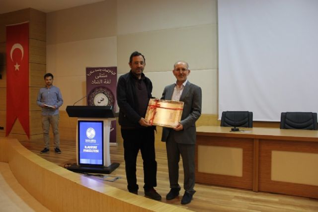 SAÜ'de ' Günümüz İnanç Sorunları ve İlahiyat Fakülteleri' konferansı gerçekleşti