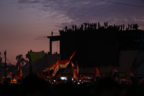 Irak'ta Sadr'a bağlı milislerle İran yanlısı milislerin çatıştığı iddiası