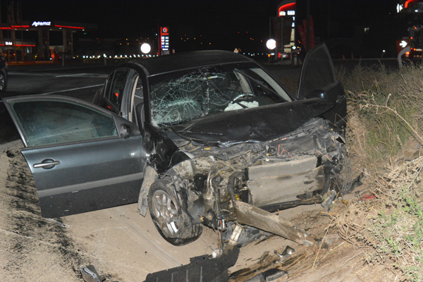 Çanakkale'de trafik kazası: 1 ölü, 1 yaralı