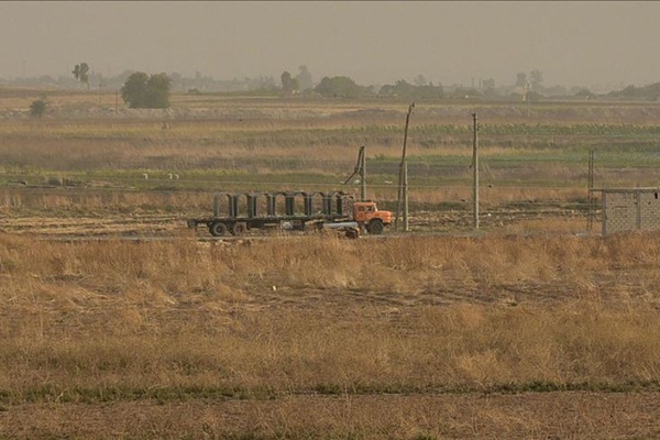 Terör örgütü YPG/PKK, Aynularab'da tünel ve hendek kazıyor